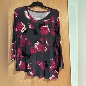 Woman’s Blouse Croft & Barrow Dark gray with dark pink & black roses size XXL